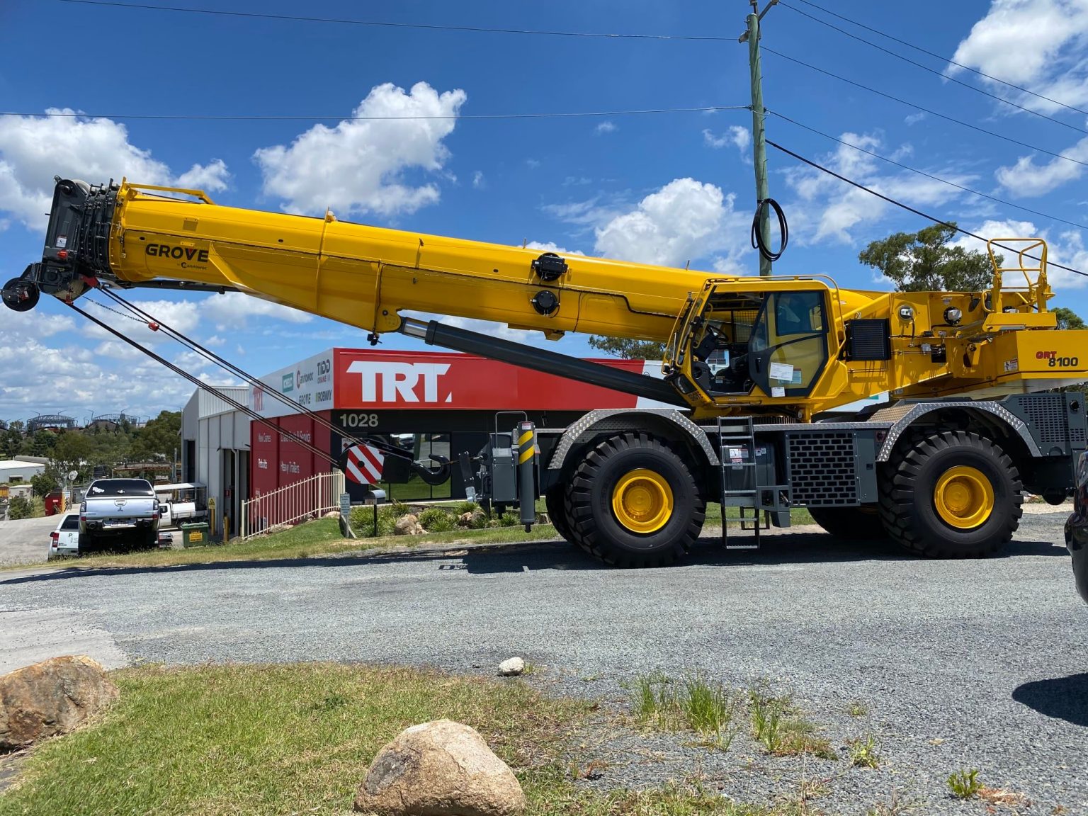 the-difference-between-rough-terrain-cranes-and-all-terrain-cranes