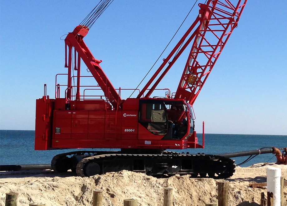 manitowok crawler crane in Australia