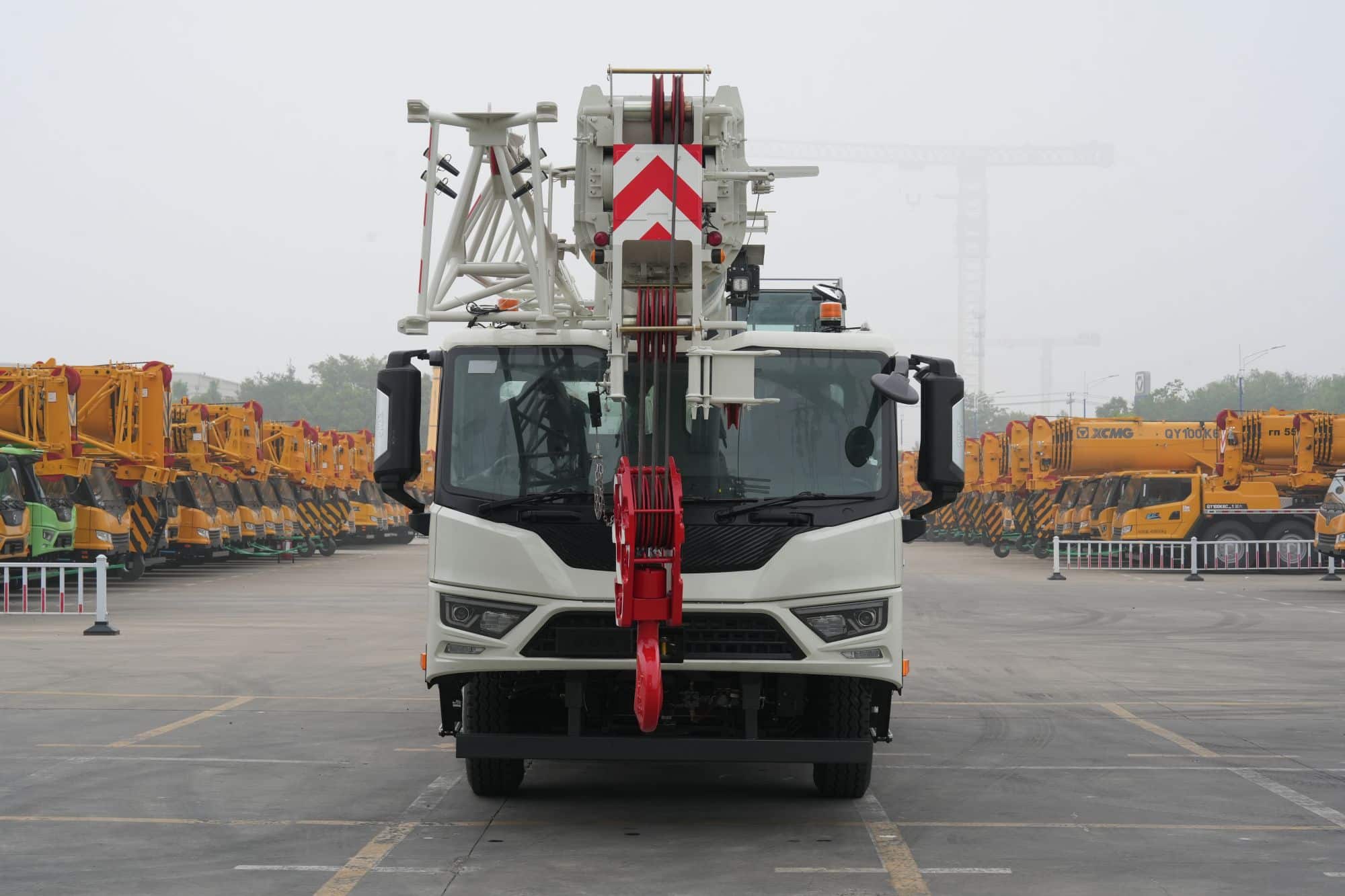 XCMG truck crane